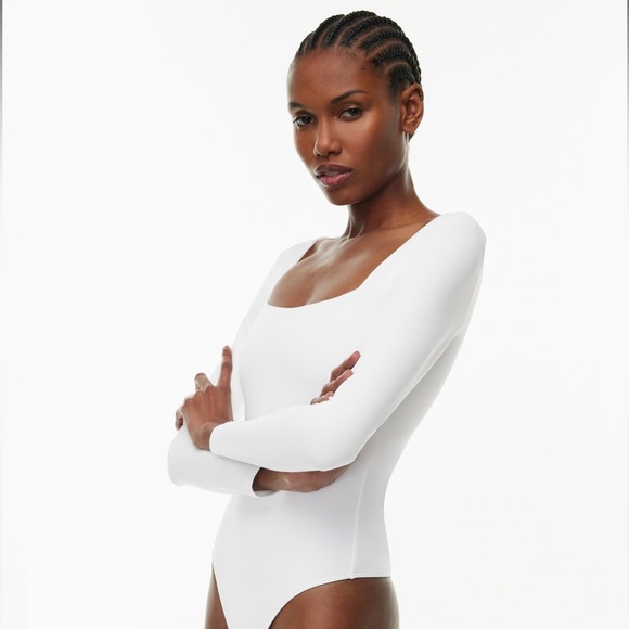 🤍 Babaton bodysuit top square neck Long sleeve ! Use once like new ! 🤍 - Picture 3 of 5